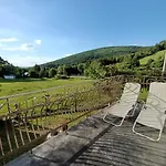 Dom Nad Potokiem Sowa *