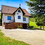 Dom Nad Potokiem Sowa Chalet *